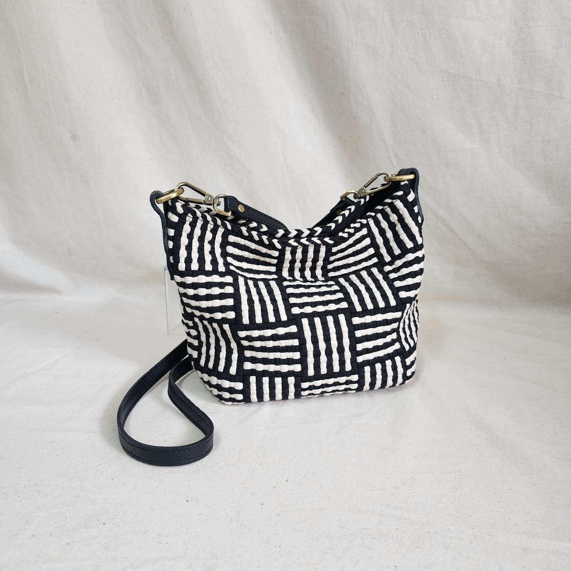 [SAMPLE] Buslo Micro Snap Mat Pattern Black and Beige Fashion Rags2Riches