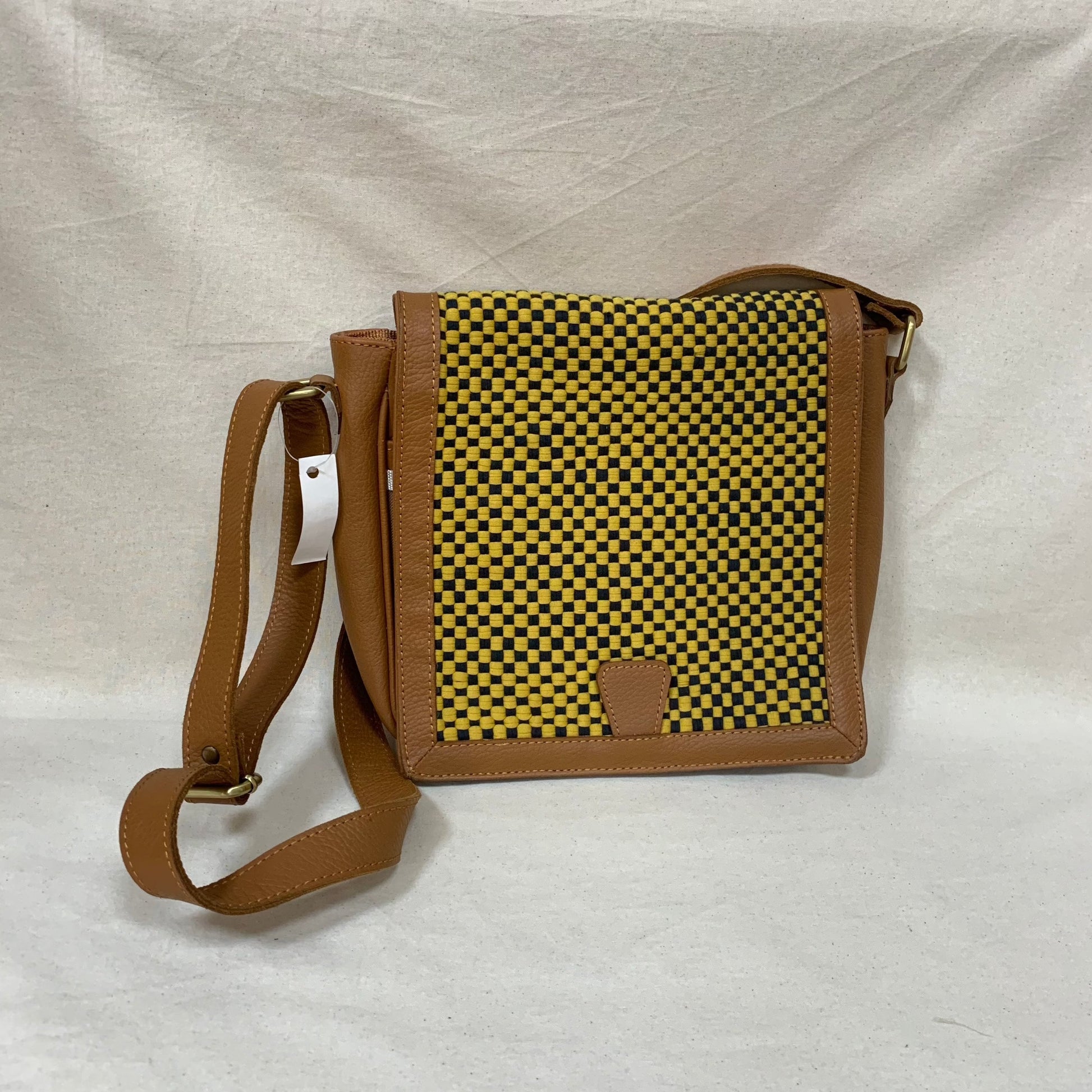 [SAMPLE] Crossbody Tan Fashion Rags2Riches