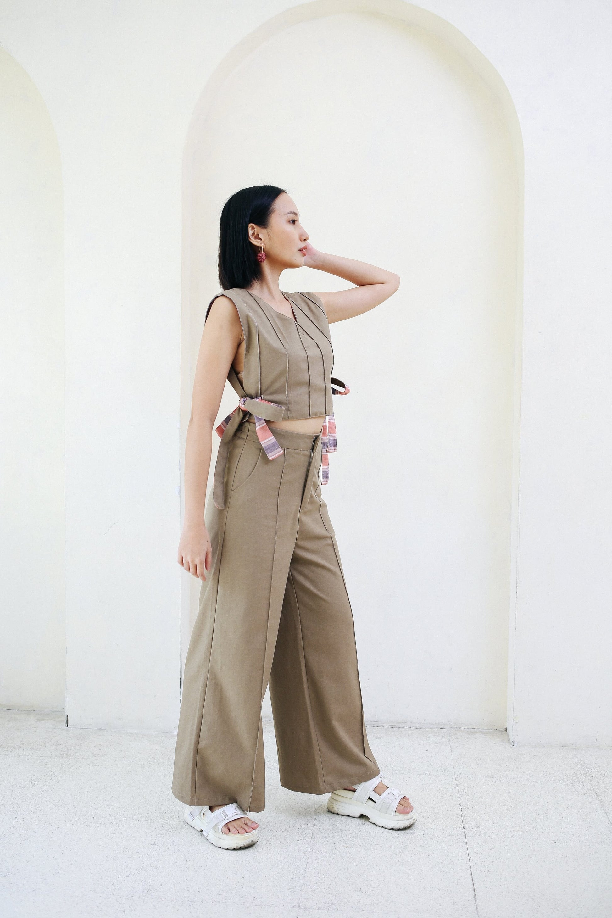 [SAMPLE] Pin Tucks Pants Brown Fashion R2R On Repeat