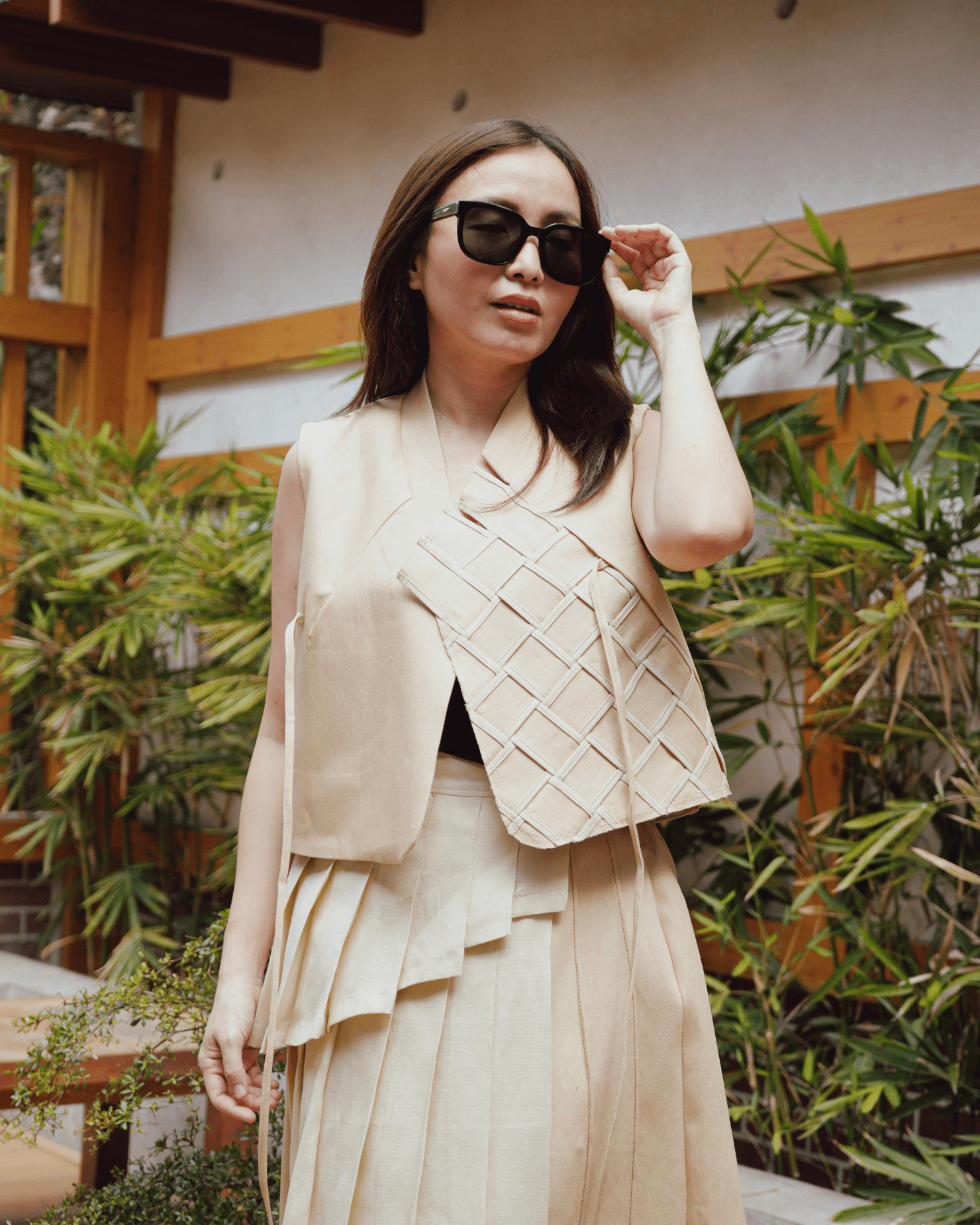 Woven Hanbok Vest Beige Fashion R2R On Repeat