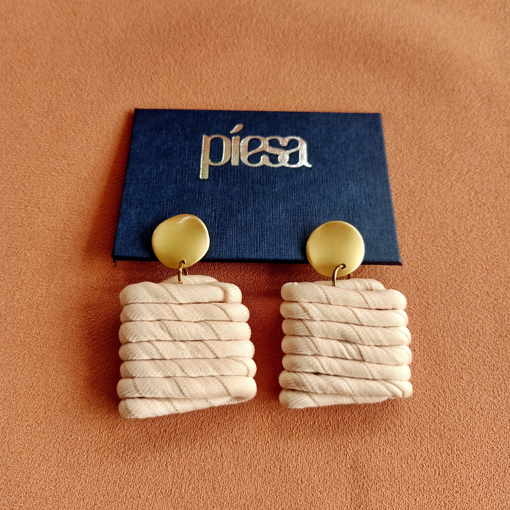 Faye Luxe Earrings Fashion Piesa