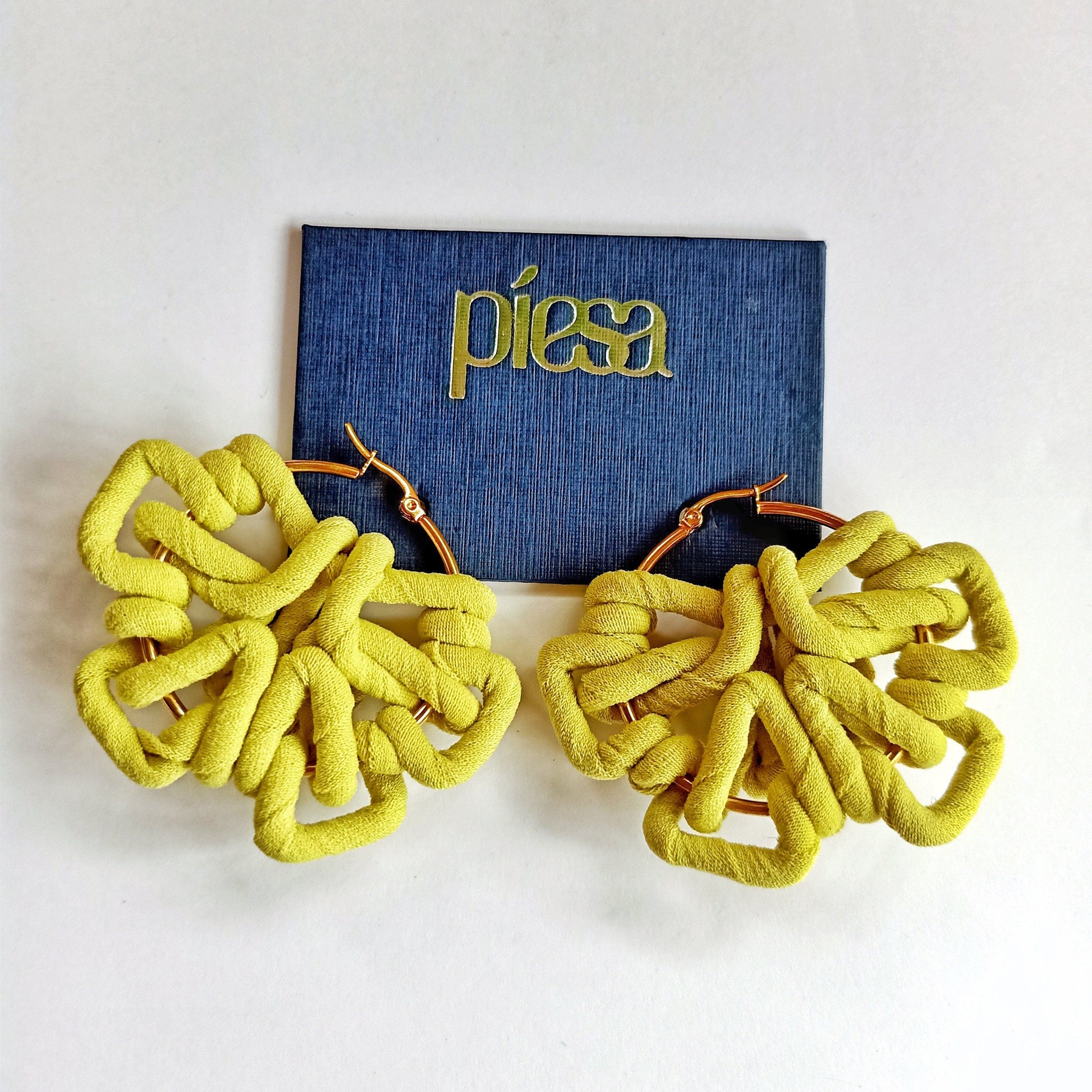 Tara Hoops Earrings Fashion Piesa