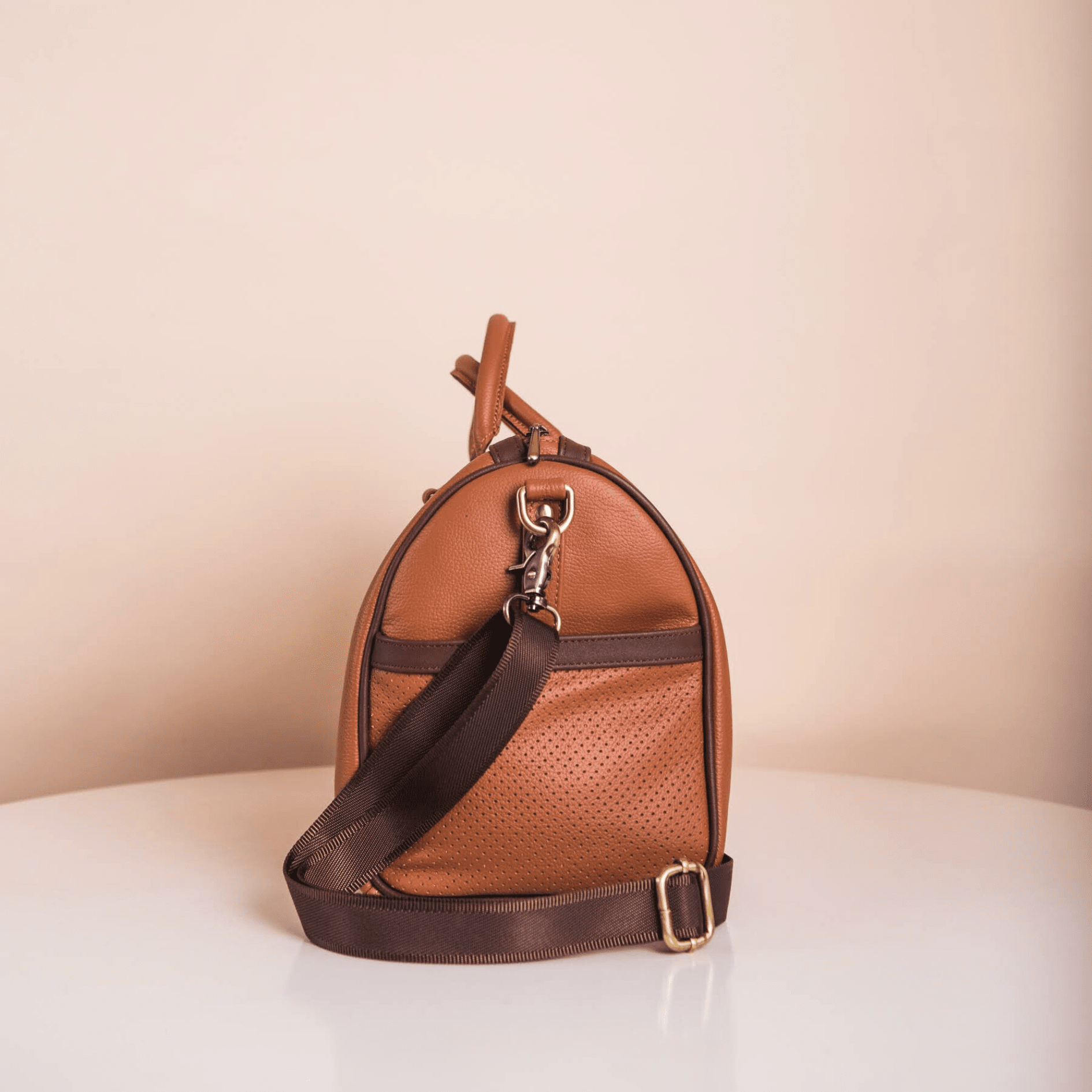 The Platinum Travel Boston Bag in Tan R2R