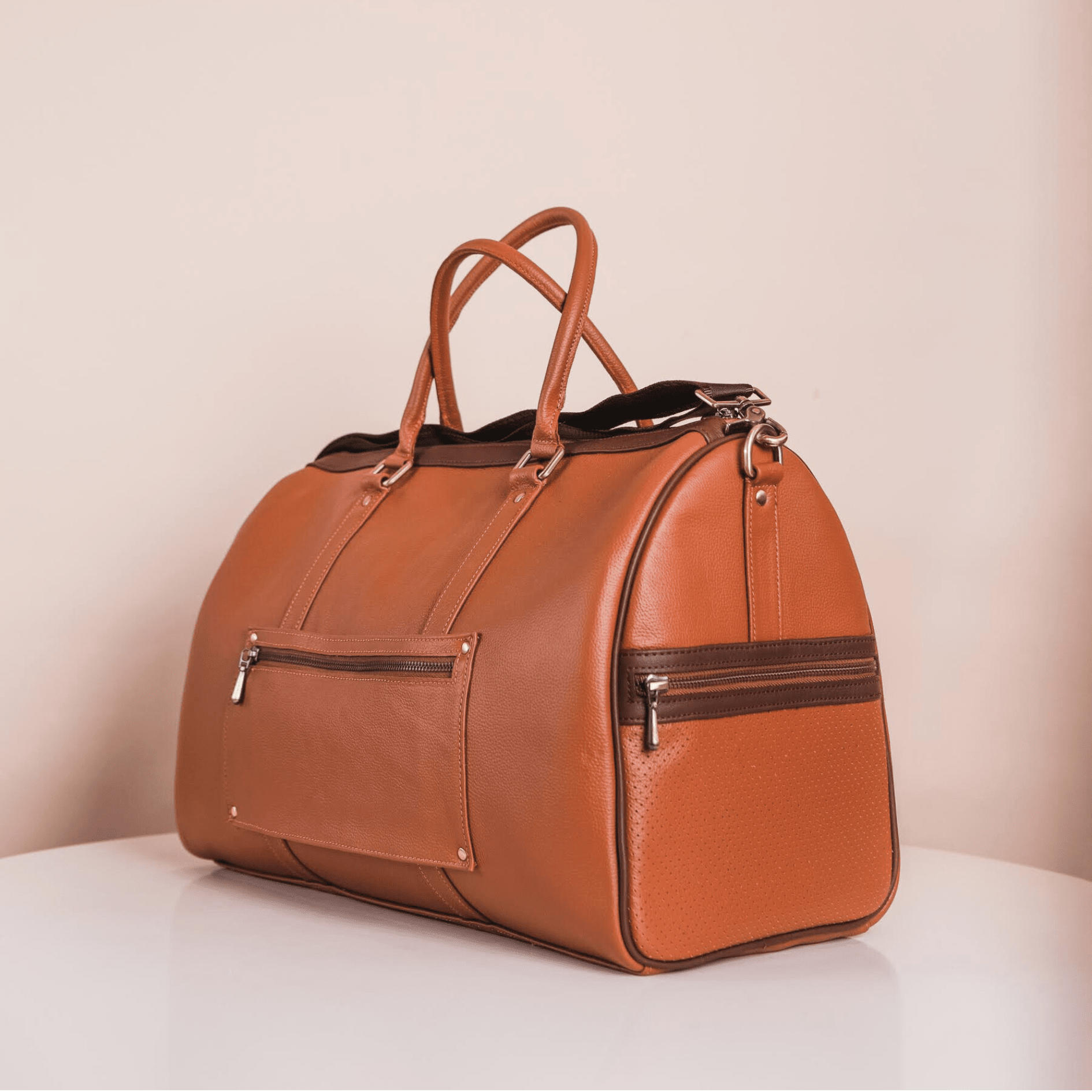 The Platinum Travel Globetrotter Duffle in Tan R2R