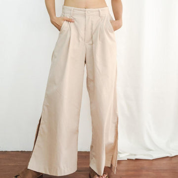 [SAMPLE] The Wide Pleated Trouser Sand